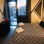 Wuhostel Szálloda 3*