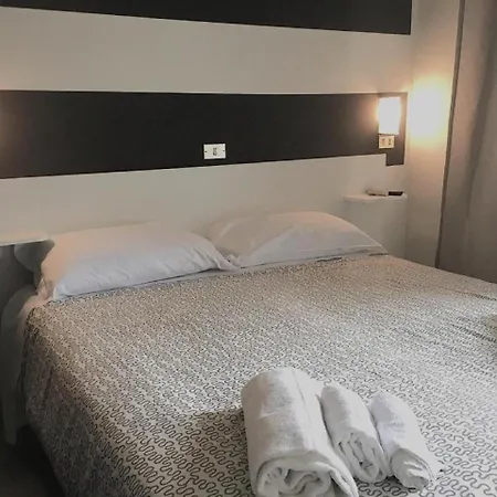 Wuhostel 3*