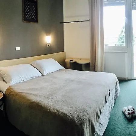 Wuhostel Hotel 3*