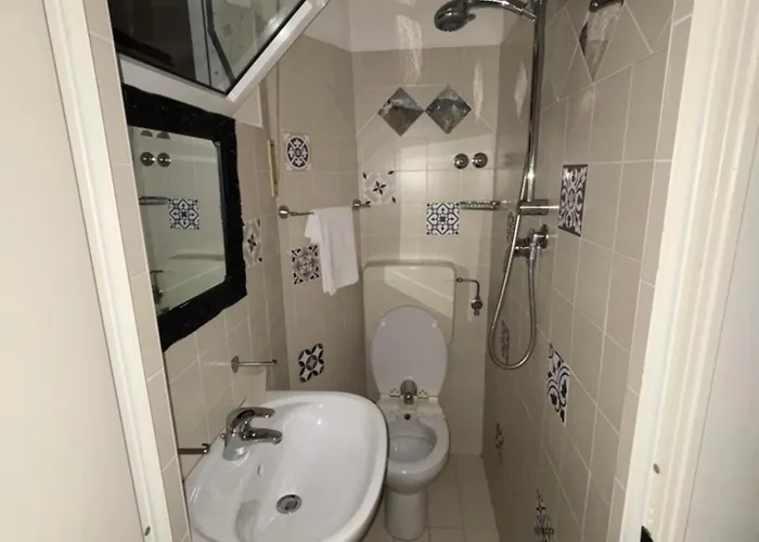 فندق Wuhostel 3*