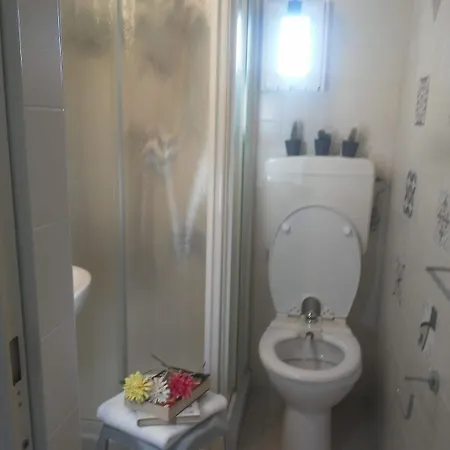 Wuhostel Hotel