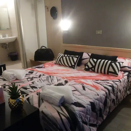 Wuhostel Hotel 3*