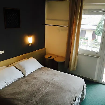 Wuhostel Hotel 3*