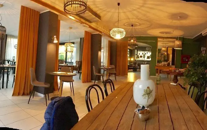 Wuhostel Hotel