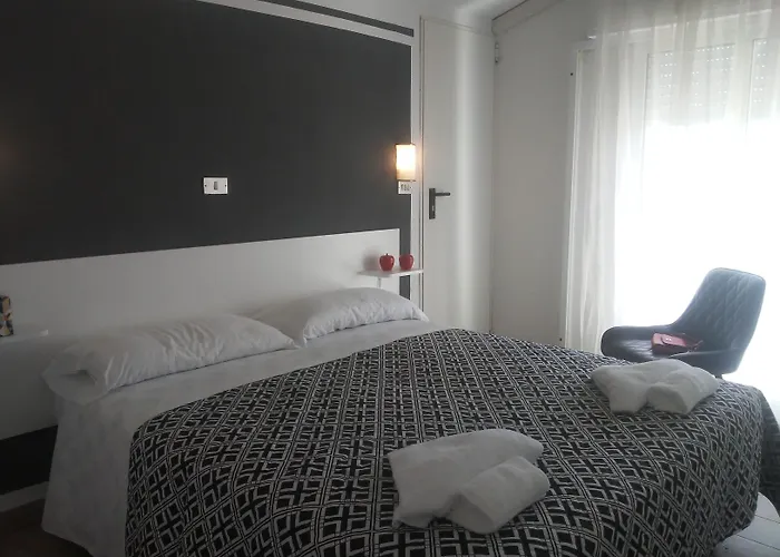 Wuhostel 3*