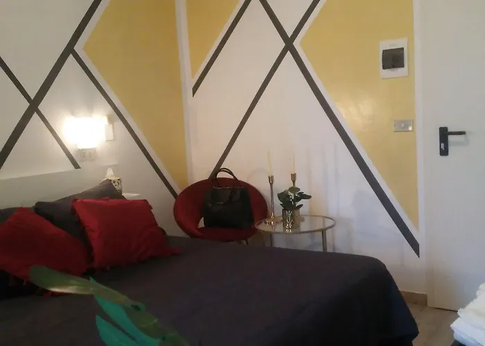 Wuhostel Szálloda 3*